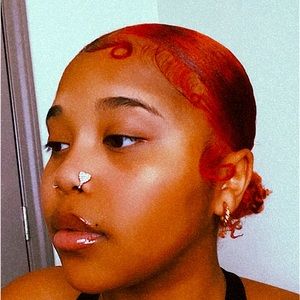 Meet your Posher, Sanaaya